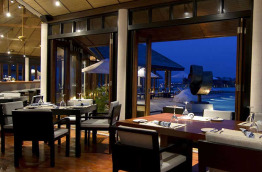 Maldives - Lily Beach Resort & Spa - Bar Aqua