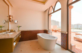 Qatar - Doha - Marsa Malaz Kempinski - Deluxe Room Pearl View with Jacuzzi