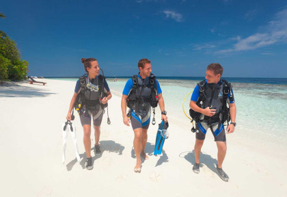 Maldives - Sandies Bathala Maldives - Centre de plongée Werner Lau